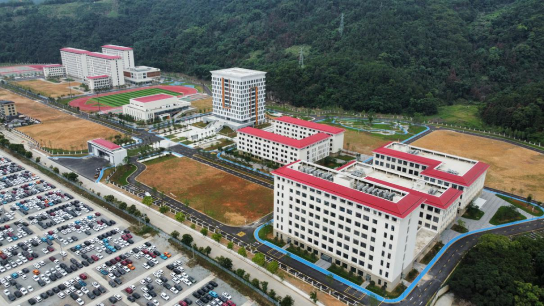 匠心筑民生！市國(guó)投公司下屬企業(yè)金誠(chéng)公司獲評(píng)“較好代建單位”